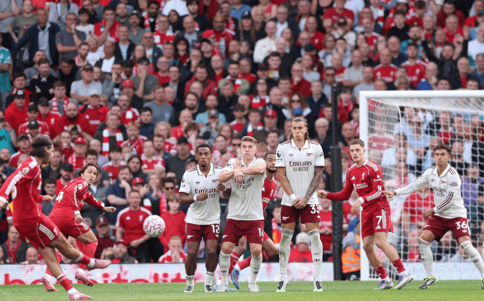 梅开二度！官方：马赫雷斯当选阿尔及利亚3-0苏丹最佳球员（官方：马赫雷斯独中两元，当选阿尔及利亚3-0苏丹全场最佳）