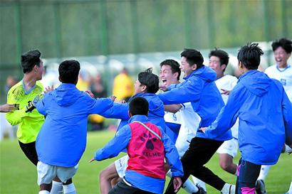 马斯坦托诺：维尼修斯给阿隆索道过歉了，梅西永远是GOAT（马斯坦托诺称维尼修斯已向阿隆索致歉，梅西永远是史上最佳）