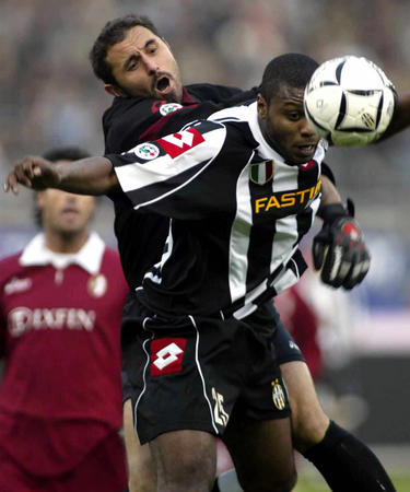 洛卡特利：佛罗伦萨垫底不是他们真实实力，但今天我们必须赢（洛卡特利：佛罗伦萨垫底不代表真实水平，但今天我们非赢不可）