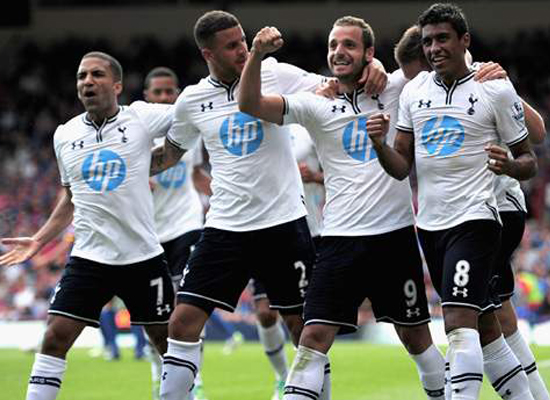 欧冠战报：格鲁克双响，阿贾克斯4-2逆转卡拉巴克收获首胜（欧冠快讯：格鲁克梅开二度 阿贾克斯4-2逆转卡拉巴克迎来首胜）