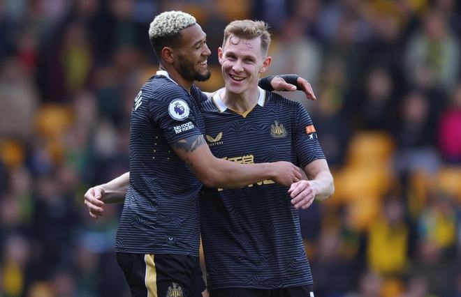 阿森纳领跑英超遭曼城紧追！主场战狼队成保分关键战（曼城步步紧逼，阿森纳守住榜首全靠主场对狼队这场关键战）