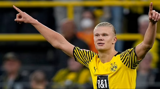 德罗西拿到执教热那亚首胜，目前带队成绩1胜2平保持不败（德罗西迎来执教热那亚首胜，开局1胜2平延续不败）