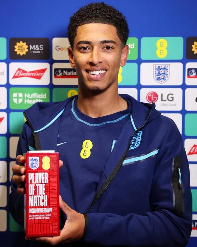 孔帕尼：阿芳很可能下周末复出；我们祝穆勒在美职联决赛获胜（孔帕尼：阿芳预计下周末回归；祝穆勒在美职联决赛告捷）